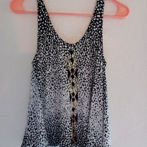 Jessica Simpson Xsmall spotted black & white tank
